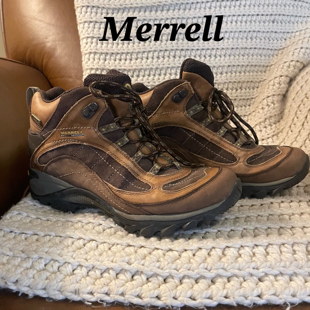Merrell Womens Vibram Waterproof boots Size 8
